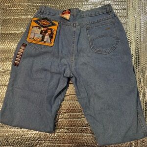 New with Tag vintage 90s Chic Relaxed Classic Jeans